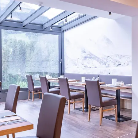 Haus Sattelblick Konukevi 3*